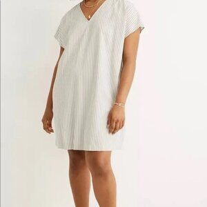 Madewell - Button-Back Easy Dress in Stripe; Size M (NWT)